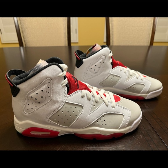 New Nike Air Jordan 6 Retro Hare Sneaker Shoes Size US 7Y / 8.5 W - Picture 2 of 12